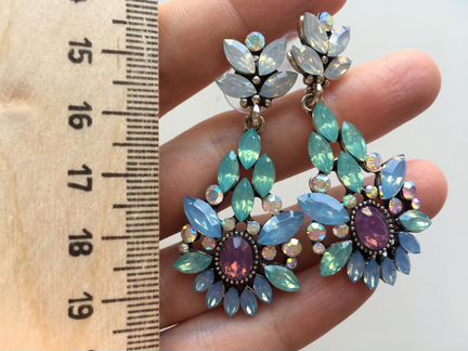 Серьги с кристаллами