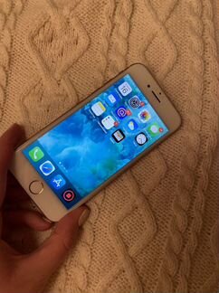 Телефон iPhone