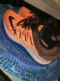 Беговые кроссовки Nike