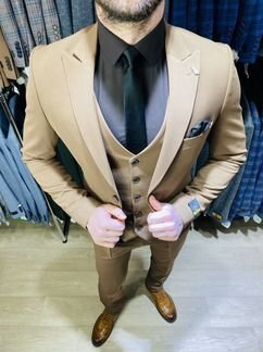 Мужской костюм праздничный