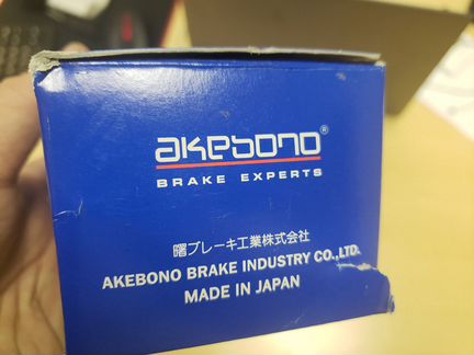 Колодки тормозные передние Akebono Lexus, Toyota