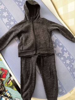 Спортивный костюм Uniqlo 5-6 лет