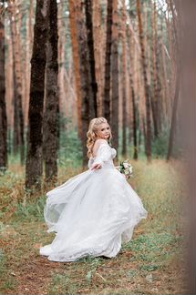 Свадебное платье
