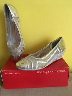 Продаю туфли женские новые