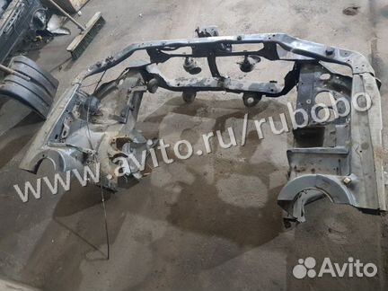 Передняя панель Mitsubishi Galant 8 USA 4G64 2002