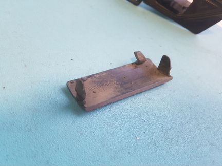 Заглушка поддомкратника Mercedes-Benz E-Class W212