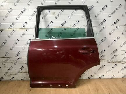 Дверь задняя левая VW Touareg 2002-2010 красная