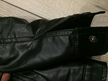 Кожаная куртка 110 рост (3-4 года)