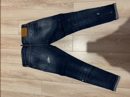 Джинсы dsquared2