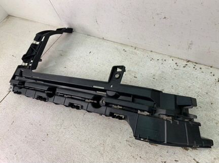 Кронштейн бампера задний правый Land Rover Range