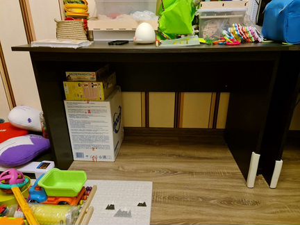 Компьютерный (письменный) стол черный IKEA