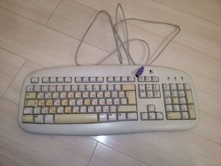 Клавиатура PS/2 Logitech