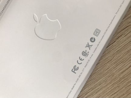 Клавиатура Apple