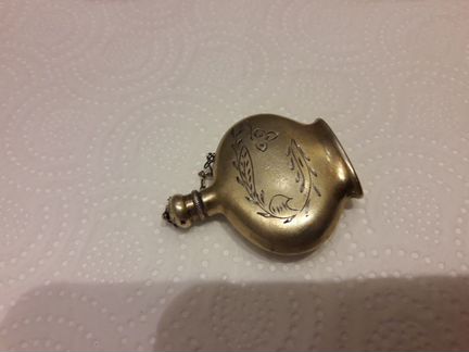 Серебро: флакон (СССР, 875) и ложка (середина 19в)