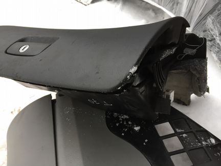 Бардачок торпеды салона серый VW Passat b5