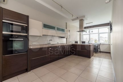 4-к квартира, 180 м², 9/9 эт.