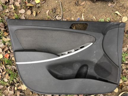Обшивка двери Hyundai Solaris