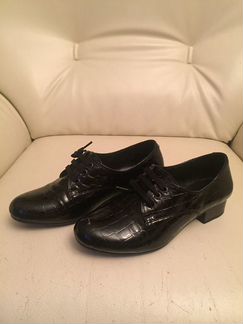 Ботинки лаковые б.у