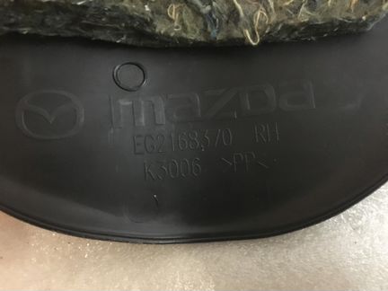 Обшивка стойки передняя правая Mazda CX7 EG2168370