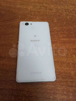 Телефон Sony Xperia z1 compact