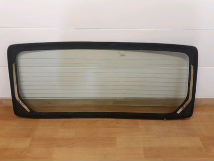 Стекло заднее Mitsubishi Pajero 3 1999-2006 г