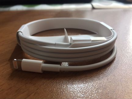 Оригинальный кабель Apple USB / Lightning