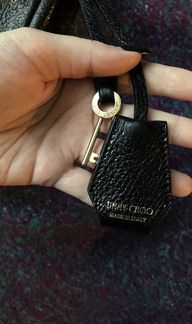 Сумка Jimmy Choo с наручником
