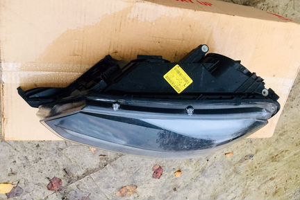 Фара левая Skoda Yeti 2014-18г