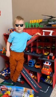 Гараж для машинок, Парковка для машинок