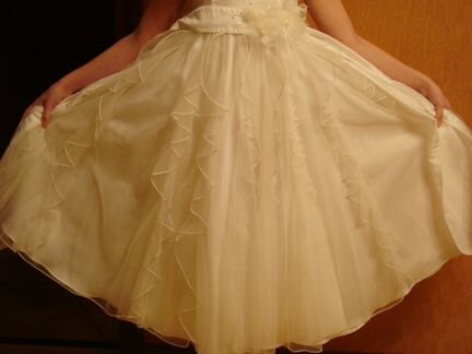 Новогодне-бальное платье на девочку 6-8 лет