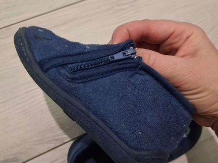 Слипоны, тапочки