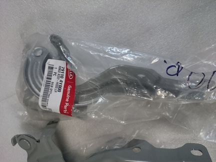 Петля капота Kia Rio левая с 2011 по 2017 Рио 3