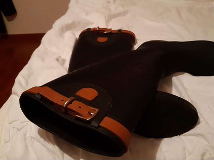 Продаются женские сапоги из резиновой кожи р.39.Пр