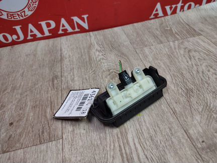 Ручка крышки багажника Mercedes W204 C204