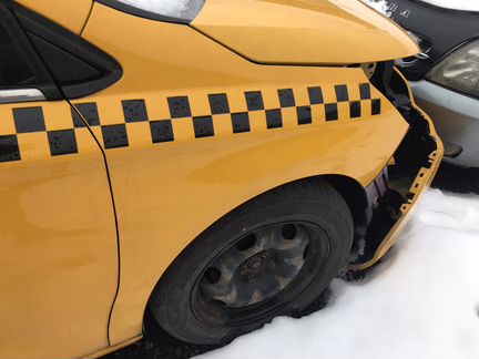 Крыло правое переднее Citroen C4 желтое