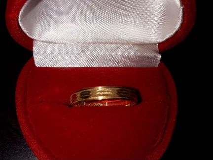 Золотое кольцо 750 пробы