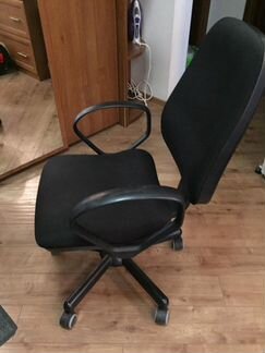 Компьютерное кресло