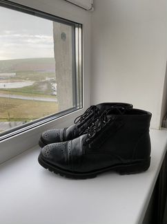 Зимние кожаные ботинки женские