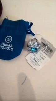 Кольцо с топазом17.5