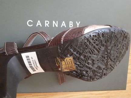 Босоножки новые Carnaby Р.37