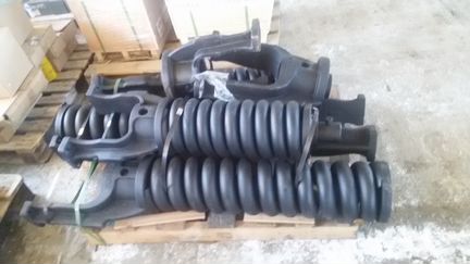 Механизм натяжения CAT 325DL