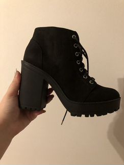 Ботинки женские