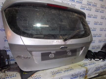 Форд фиеста 2011 г.в Крышка багажника