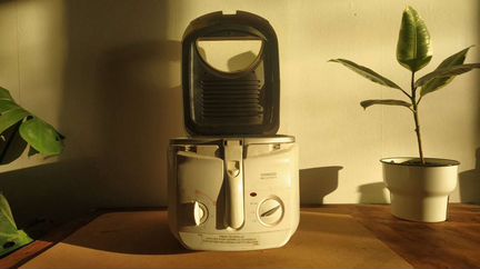 Фритюрница Kenwood 2,5л