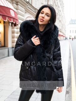 Черная куртка пуховик с натуральным мехом песца
