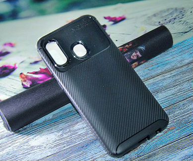 Чехол-накладка для Samsung A405F A40 becation beetles carbon TPU antishock черный