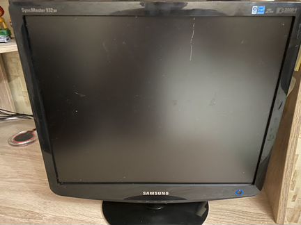 Монитор Samsung 932BF