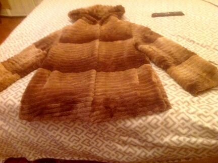 Шубка из бобрика стриженая, не новая,очень тёплая