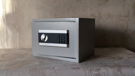 Сейф шм-25Э с полкой