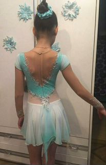 Костюм для фигурного катания